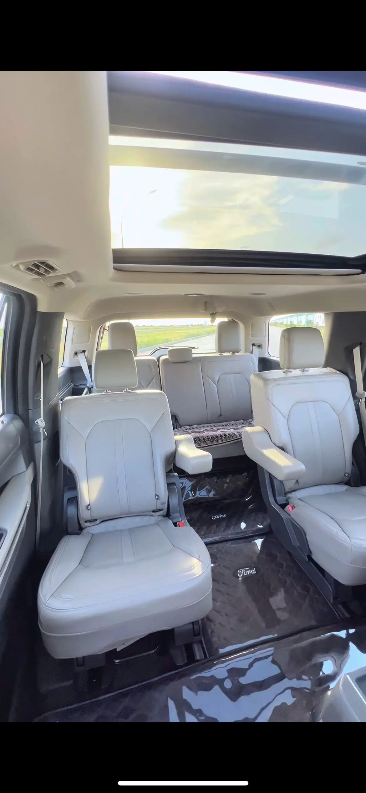Ford Expedition — 7/9
