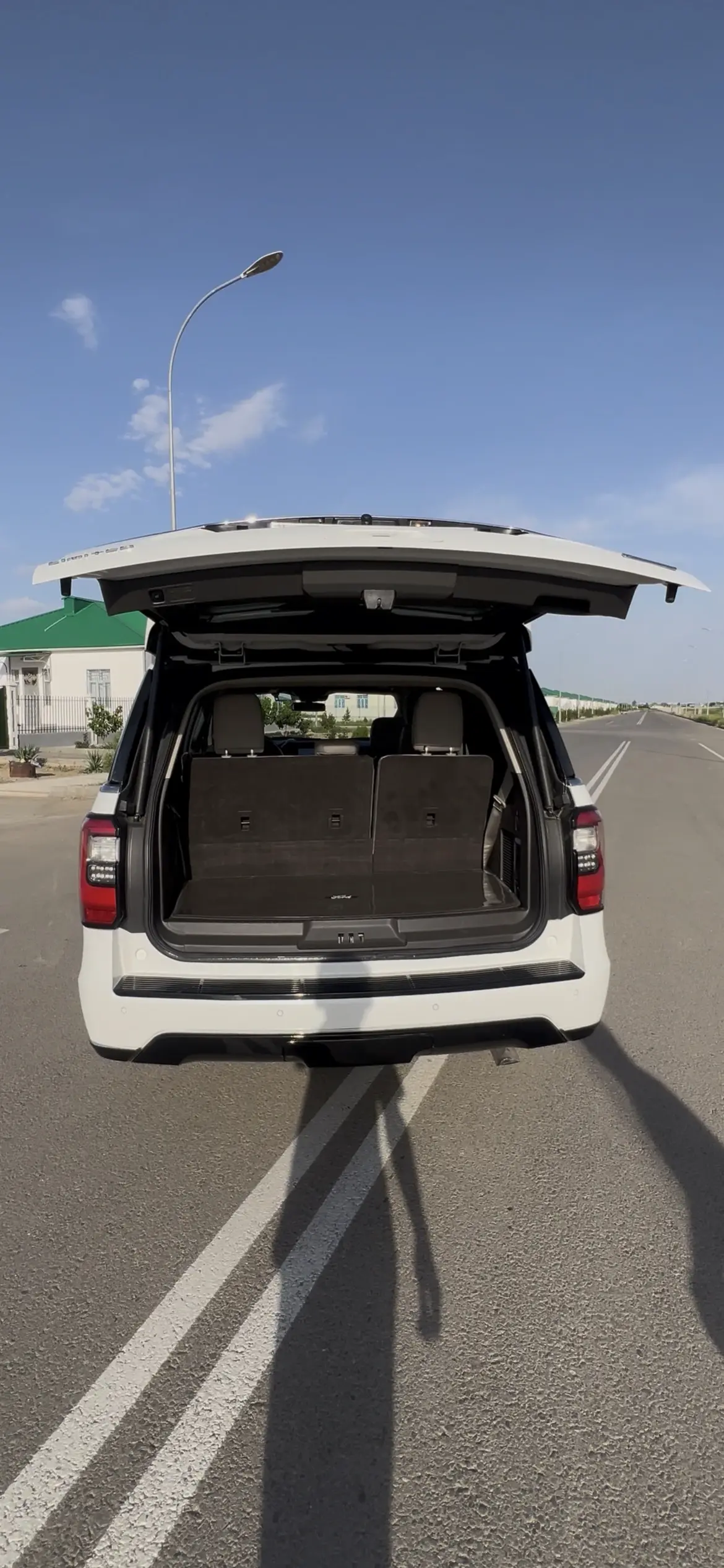 Ford Expedition — 9/9