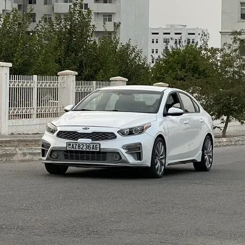 Kia Forte — 3/5