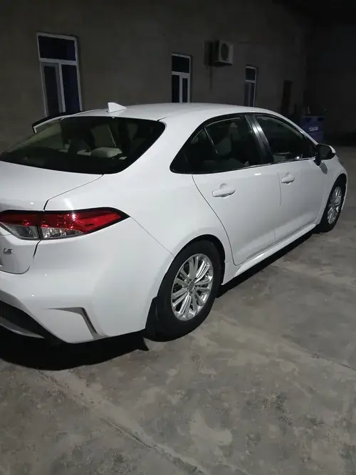 Toyota Corolla — 2/7