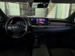 Lexus ES 350 thumbnail 9