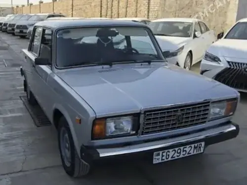 Lada 2107 — 8/10