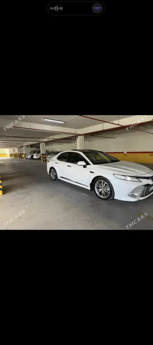 Toyota Camry — 2/10