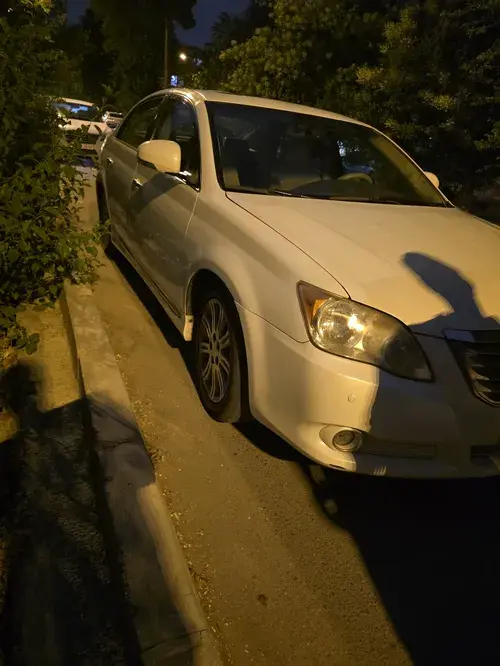 Toyota Avalon — 2/5