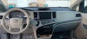 Toyota Sienna thumbnail 7