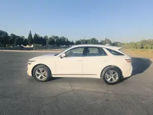 Genesis GV70 thumbnail 8