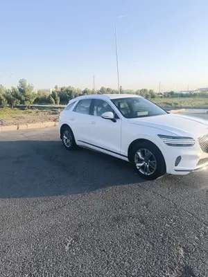 Genesis GV70 thumbnail 7