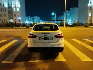Ford Focus thumbnail 5
