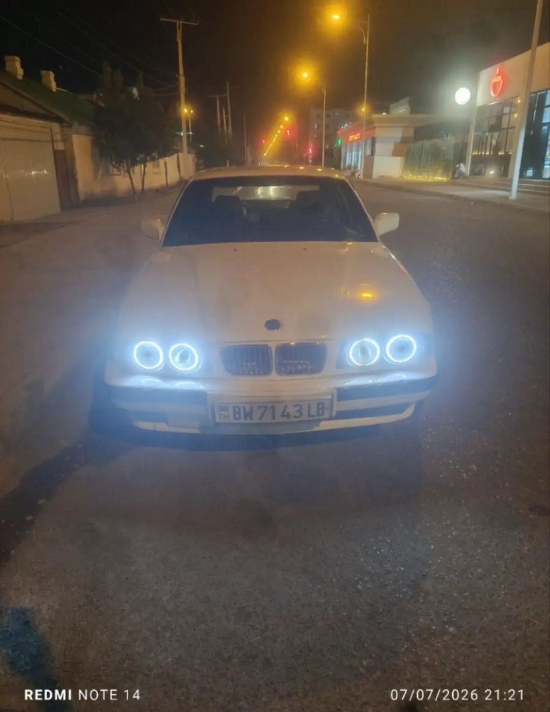 BMW 525 — 1/6