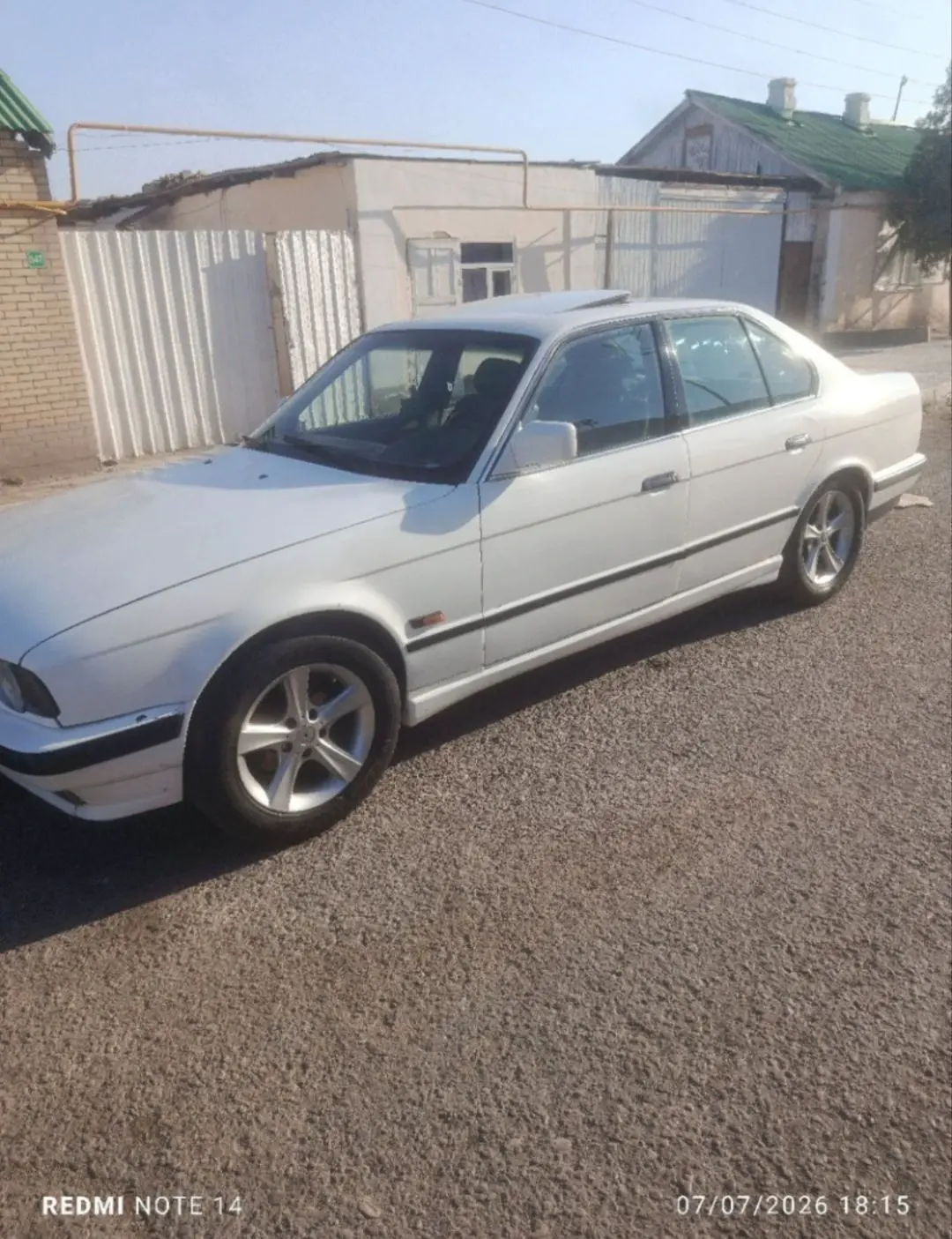 BMW 525 — 3/6