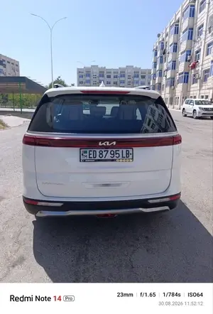 Kia Carnival thumbnail 2