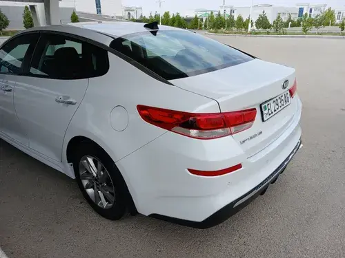 Kia Optima — 1/5