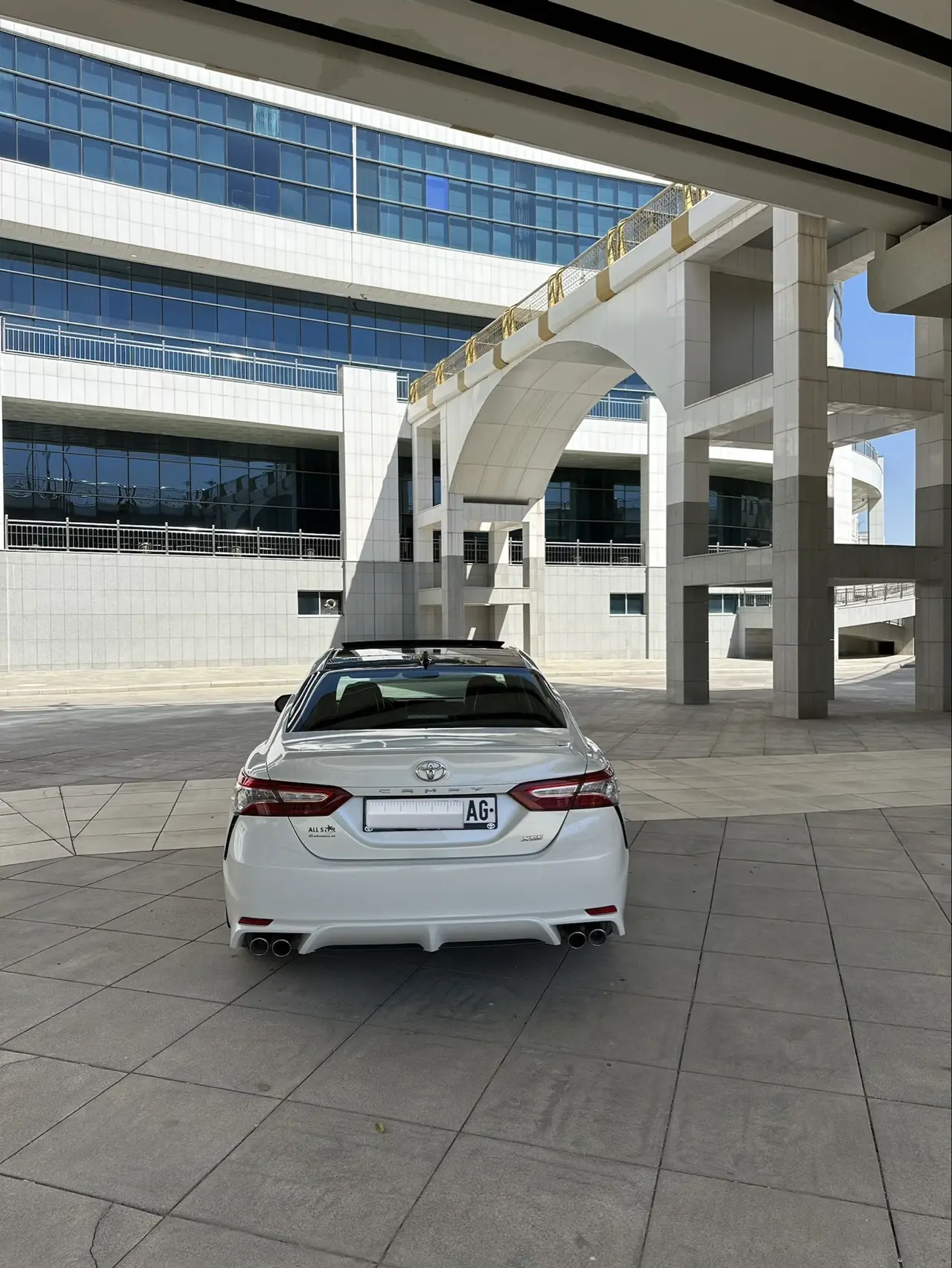 Toyota Camry — 5/10