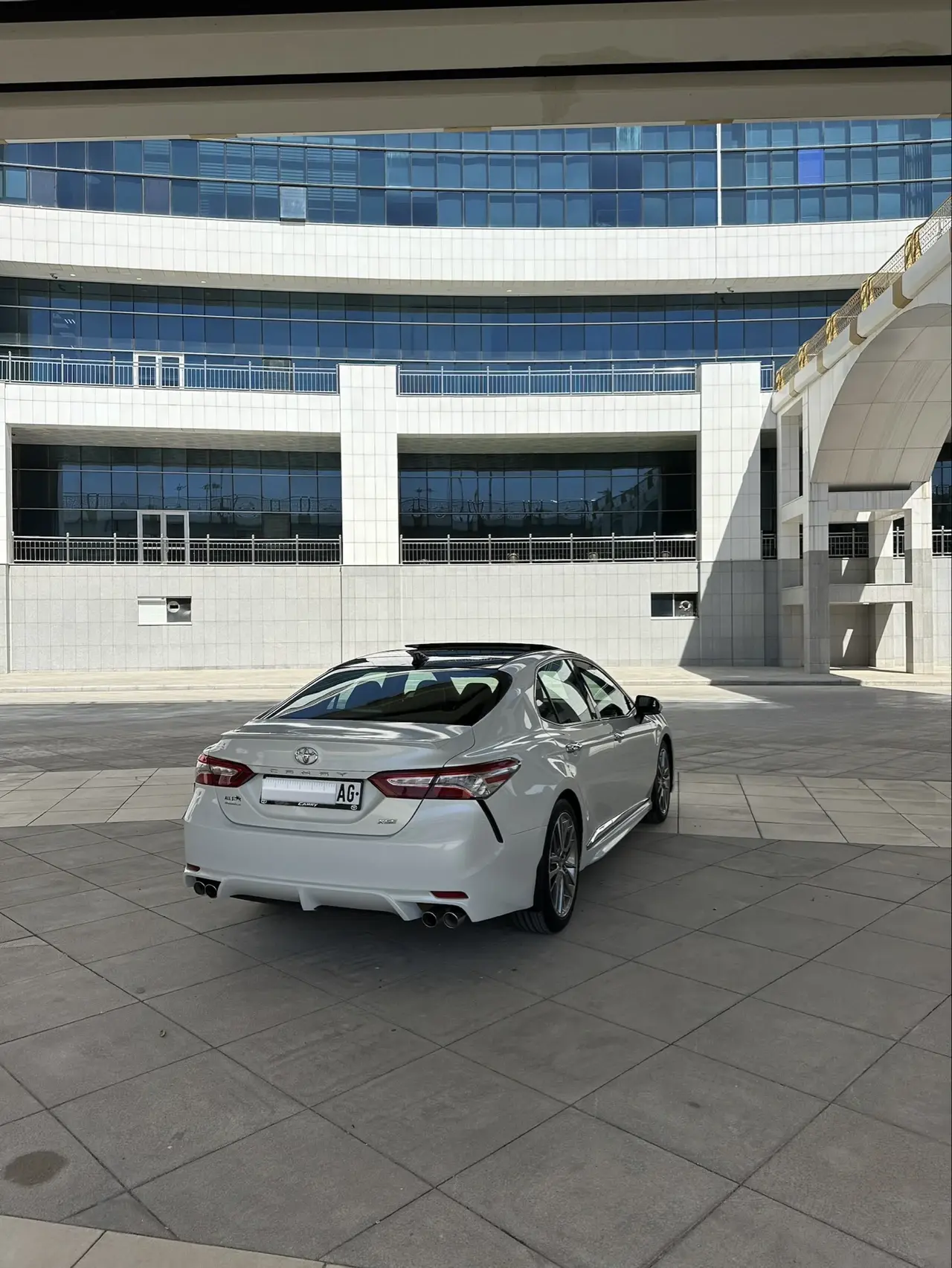 Toyota Camry — 6/10