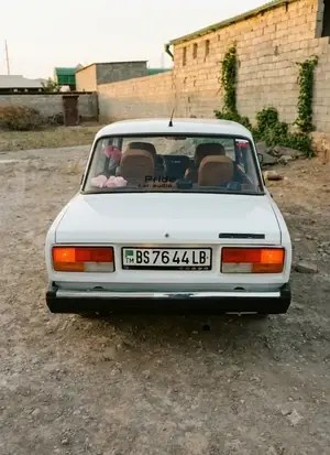 Lada 2107 thumbnail 4