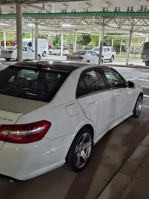 Mercedes-Benz E350 — 3/9