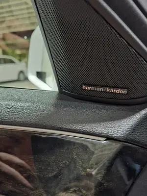 Mercedes-Benz E350 thumbnail 6