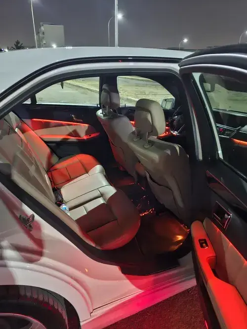 Mercedes-Benz E350 — 8/9