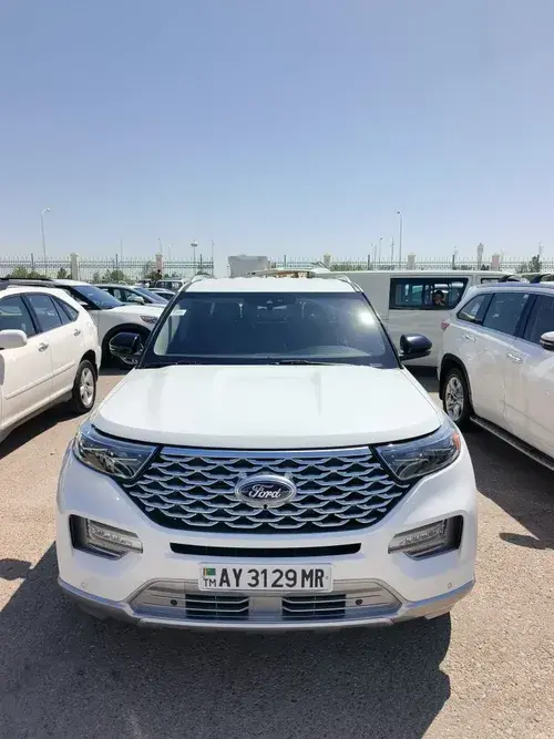 Ford Explorer — 5/10
