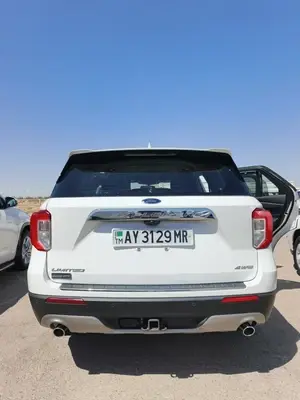 Ford Explorer thumbnail 10