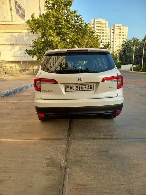 Honda Pilot — 3/8