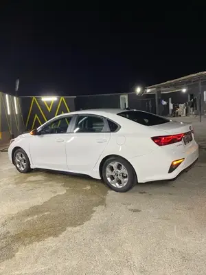 Kia Forte thumbnail 9