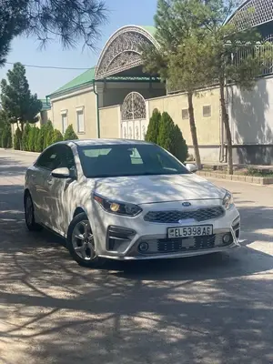 Kia Forte thumbnail 6