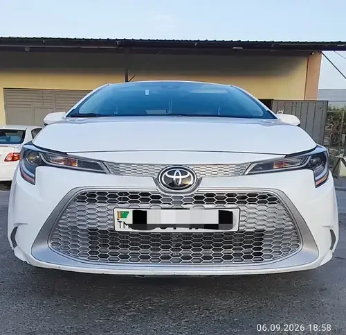 Toyota Corolla — 2/10