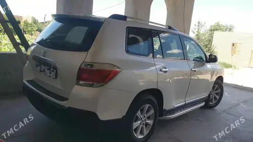 Toyota Highlander — 4/5
