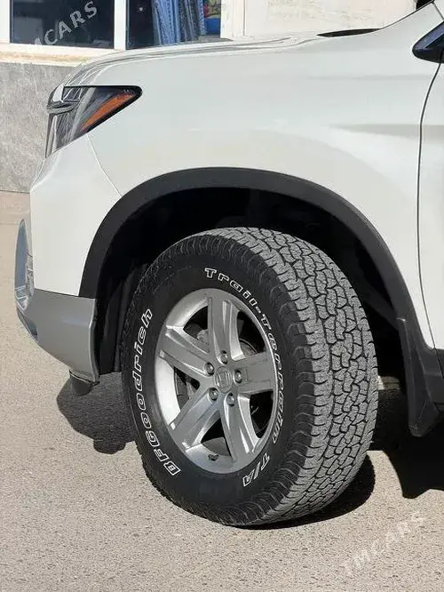 Honda Ridgeline — 3/10