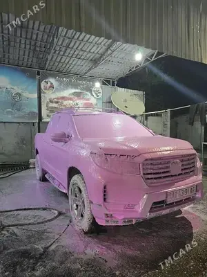 Honda Ridgeline thumbnail 5