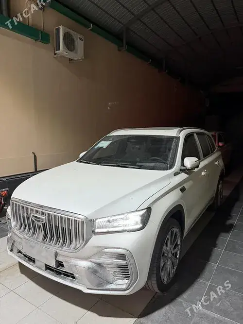 Geely Monjaro — 2/3