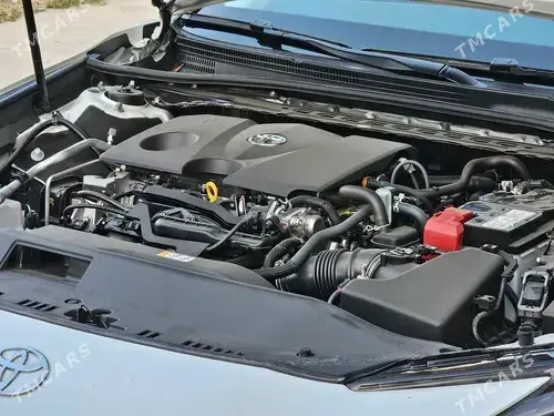 Toyota Camry — 3/10