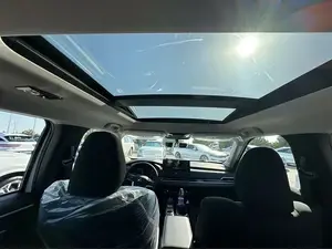 Mitsubishi Outlander thumbnail 4