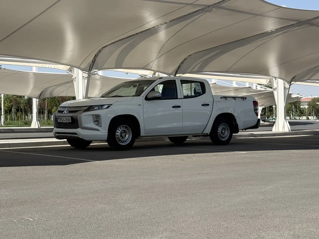 Mitsubishi L200 — 5/9