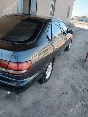 Toyota Carina thumbnail 4