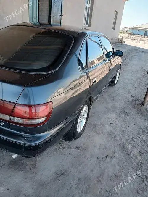 Toyota Carina — 4/5