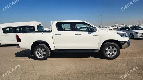 Toyota Hilux — 5/10
