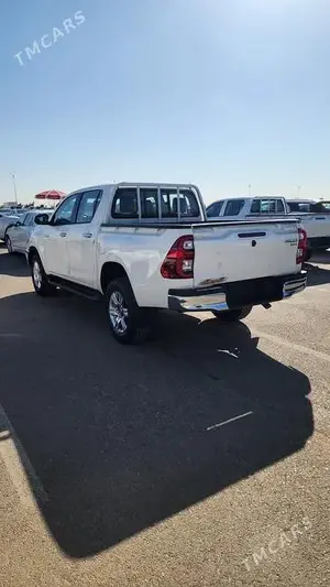 Toyota Hilux thumbnail 7