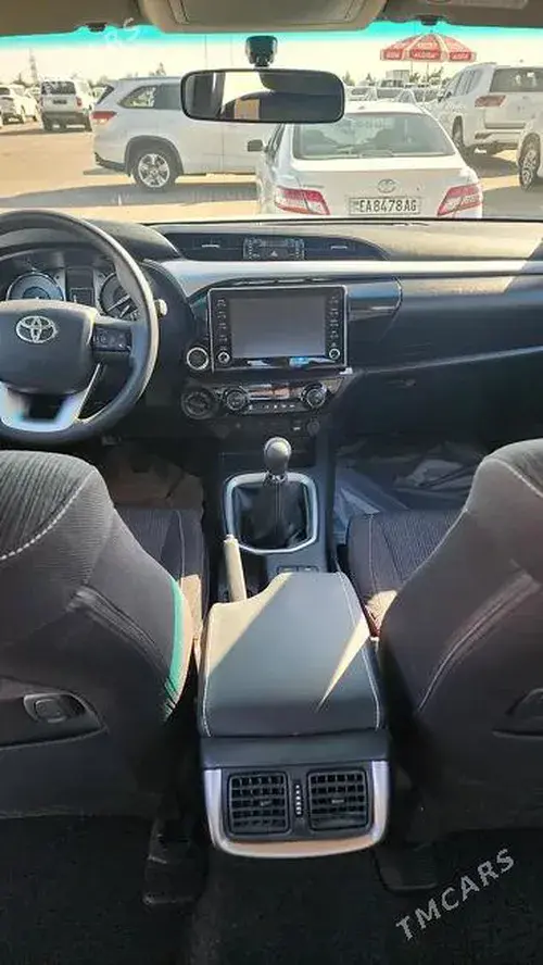 Toyota Hilux — 10/10