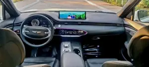 Genesis GV70 thumbnail 4