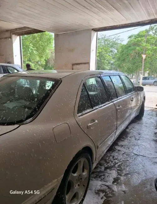 Mercedes-Benz E320 — 3/5