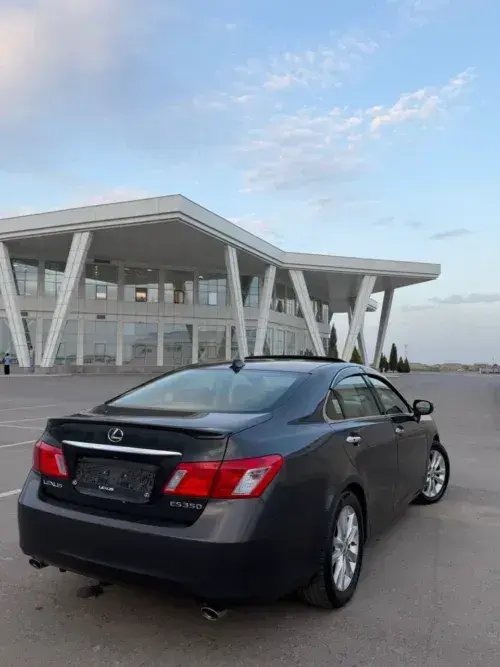 Lexus ES 350 — 6/8