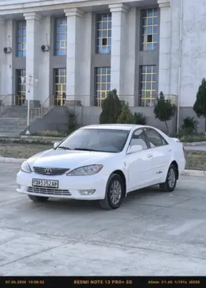 Toyota Camry thumbnail 2