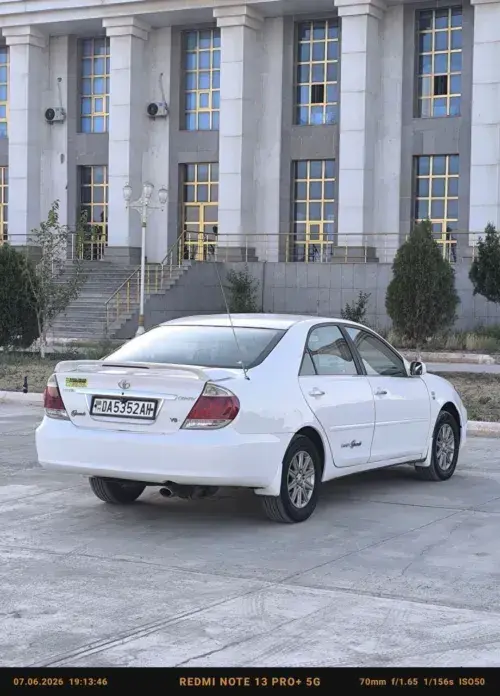 Toyota Camry — 4/4