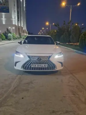 Lexus ES 350 thumbnail 1