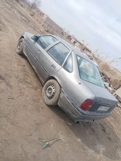 Opel Vectra — 2/7