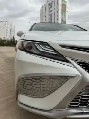Toyota Camry thumbnail 7