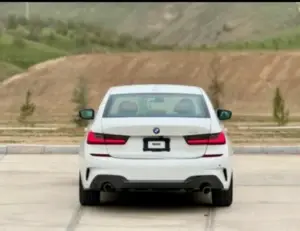 BMW 330 thumbnail 6