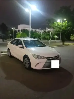 Toyota Camry thumbnail 3